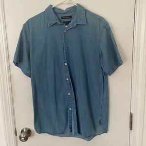 Banana Republic Denim Short Sleeve Button Down. Worn Once